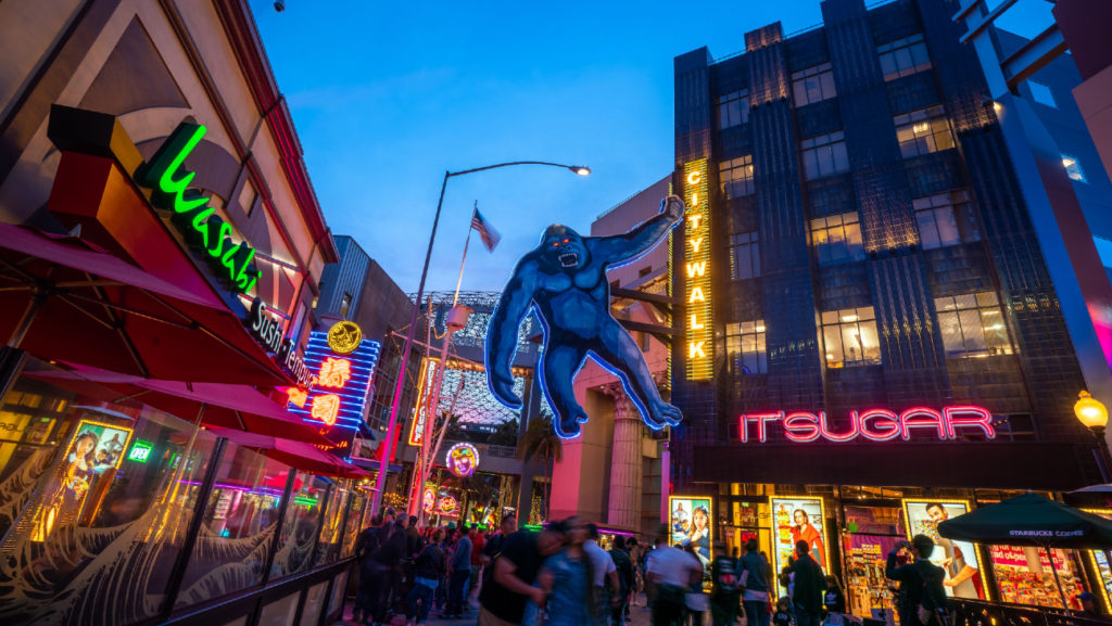 things to do in hollywood - universal citywalk