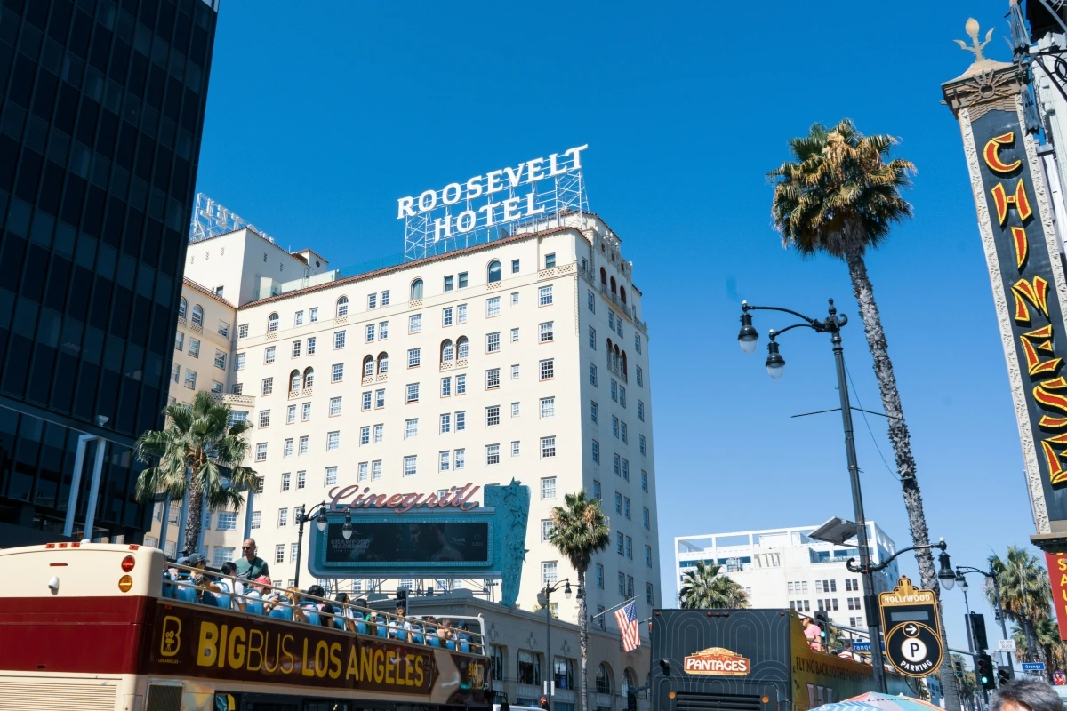 Hollywood Roosevelt Hotel landmark tour