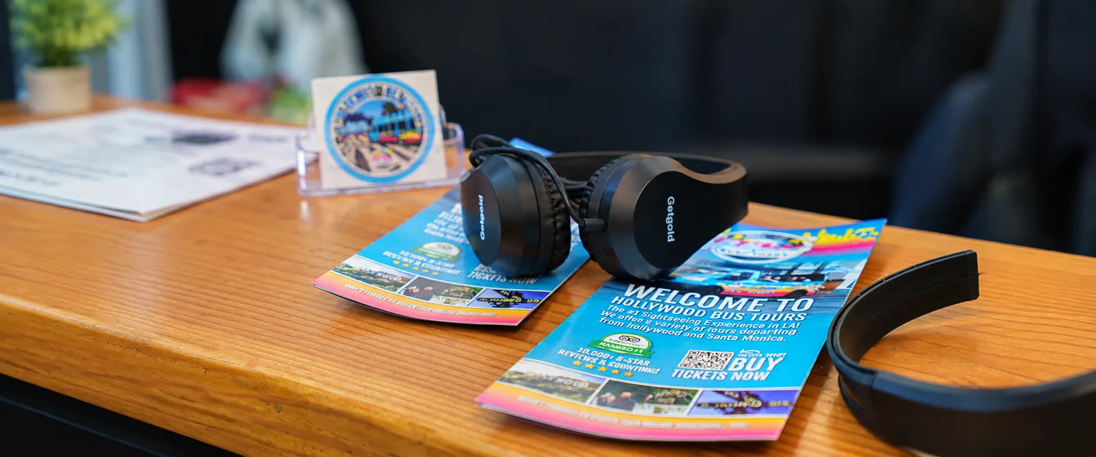 Los Angeles tours for non-English speakers on a Hollywood Bus Tours open-air bus with the multilingual audio guide